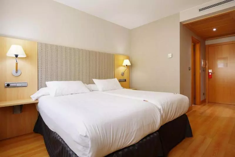 اتاق استاندارد, U hotel Villa Gomá