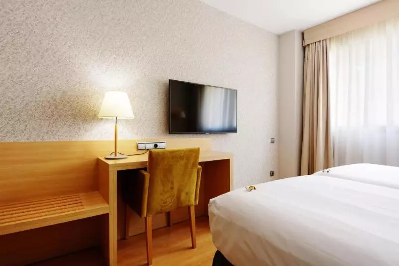 اتاق استاندارد, U hotel Villa Gomá
