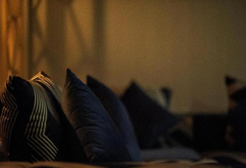 جناح جونيور, Gorash