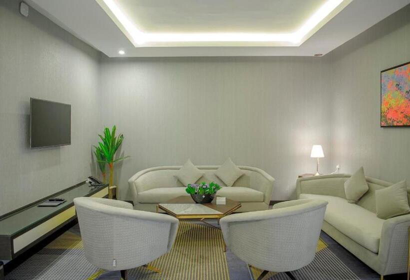 جناح إدارى, Gorash