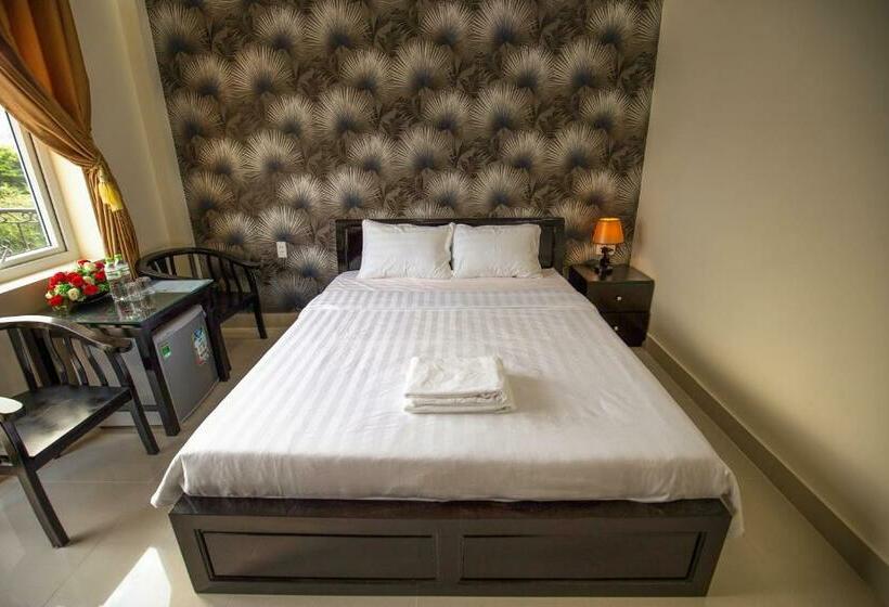 اتاق استاندارد سه تخته با بالکن, An Phat