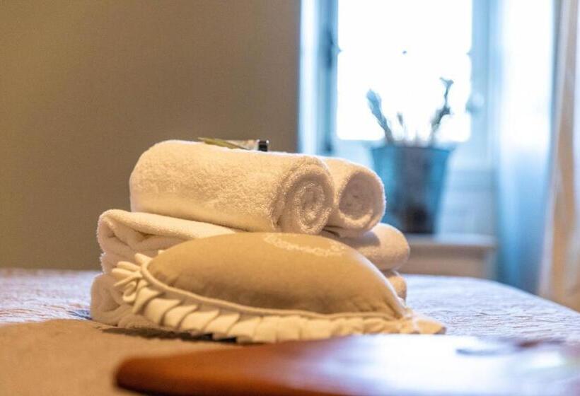 غرفة عائلية, ô Château