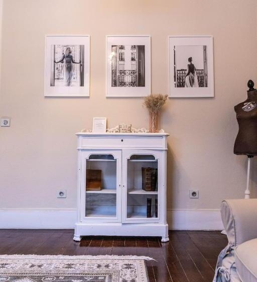 جناح, ô Château