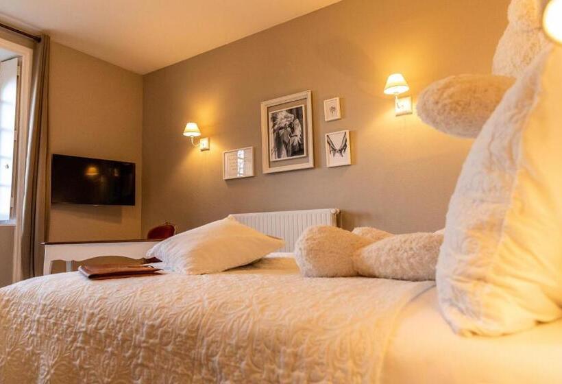 جناح, ô Château