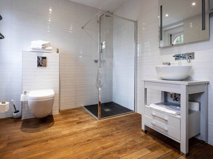 חדר סופריור, ô Château