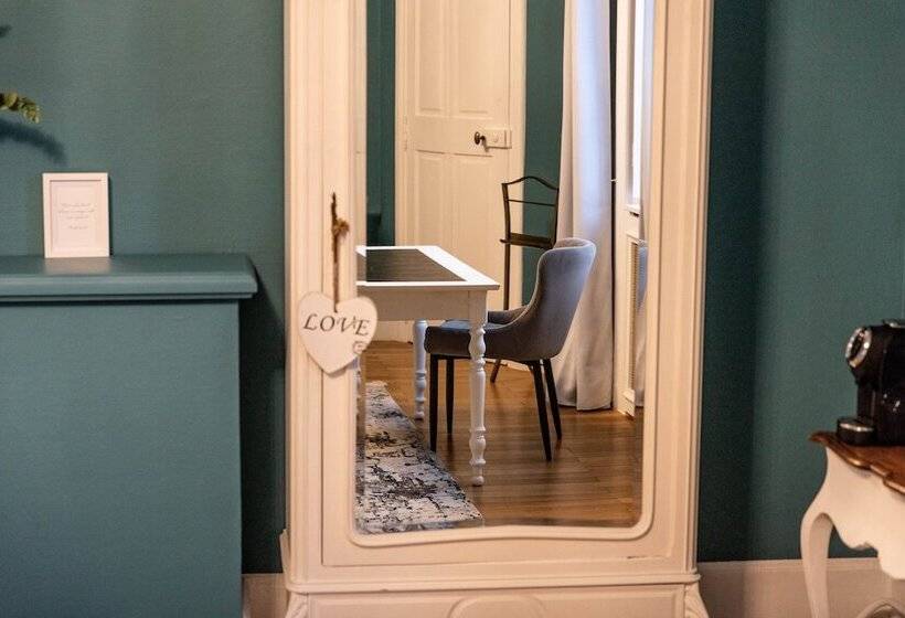 חדר סופריור, ô Château