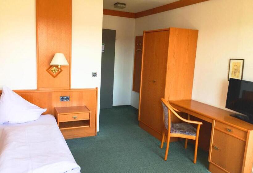 Номер Стандарт Индивидуальный, Gasthof Pension Post