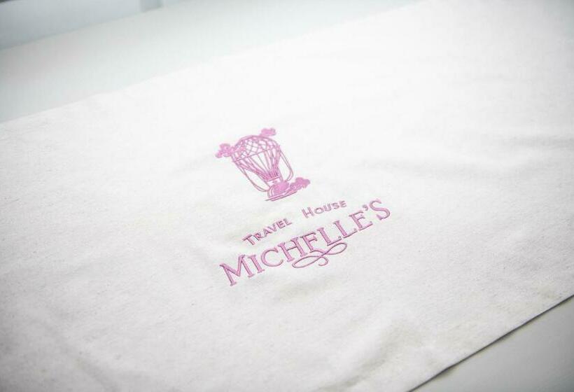 غرفة قياسية, Michelle S