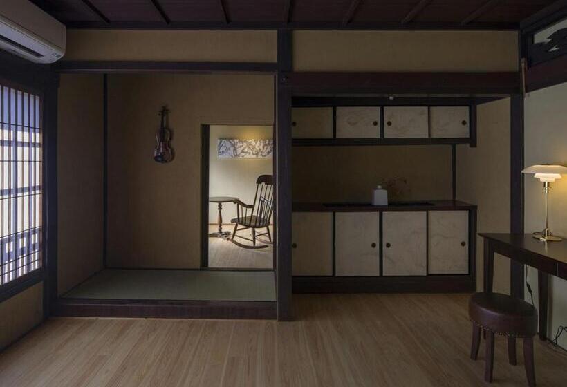 Четырехместный Номер Стандарт, Nipponia Hotel Ozu Castle Town