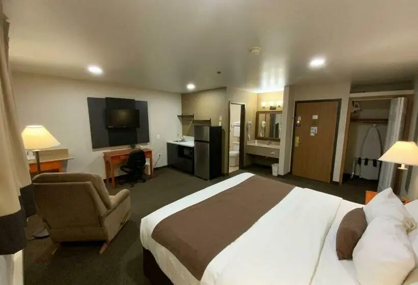 سوییت لوکس, Studio 6 Minot, Nd