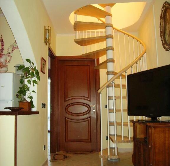 バルコニー付きデラックスルーム, B&b Madonna Della Neve