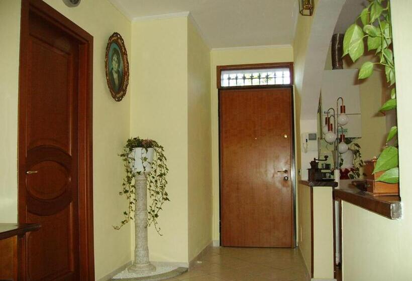 バルコニー付きデラックスルーム, B&b Madonna Della Neve