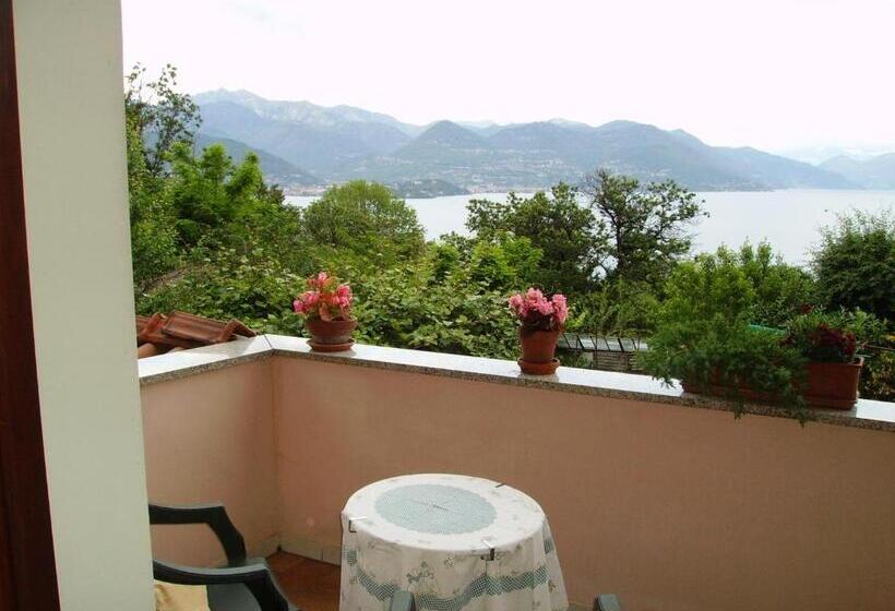 バルコニー付きデラックスルーム, B&b Madonna Della Neve