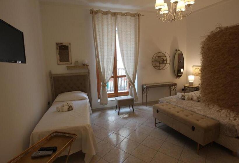 חדר דלוקס לשלושה, Noto Da Quassù Relax B&b