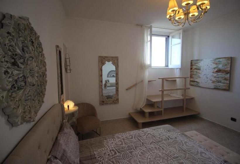 סוויטת ג'וניור נוף לים, Noto Da Quassù Relax B&b