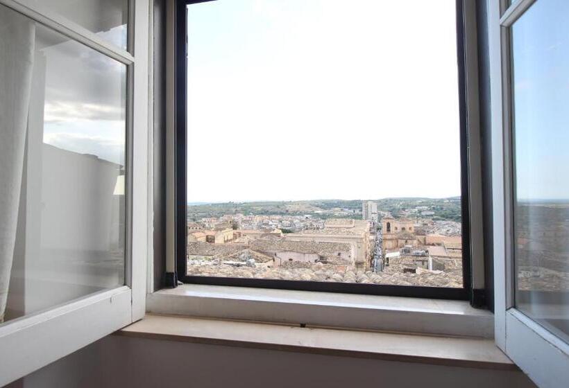 סוויטת ג'וניור נוף לים, Noto Da Quassù Relax B&b