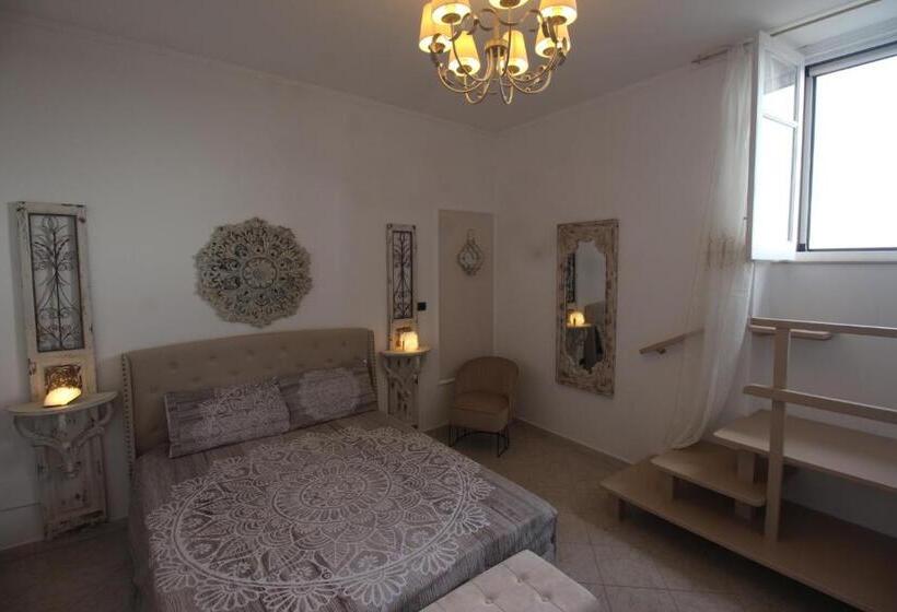 סוויטת ג'וניור נוף לים, Noto Da Quassù Relax B&b