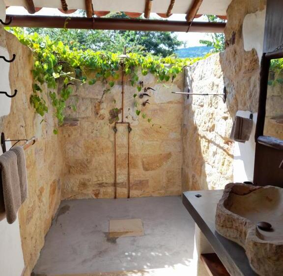 اتاق استاندارد با چشم‌انداز باغ, Casa Alamanda B&b