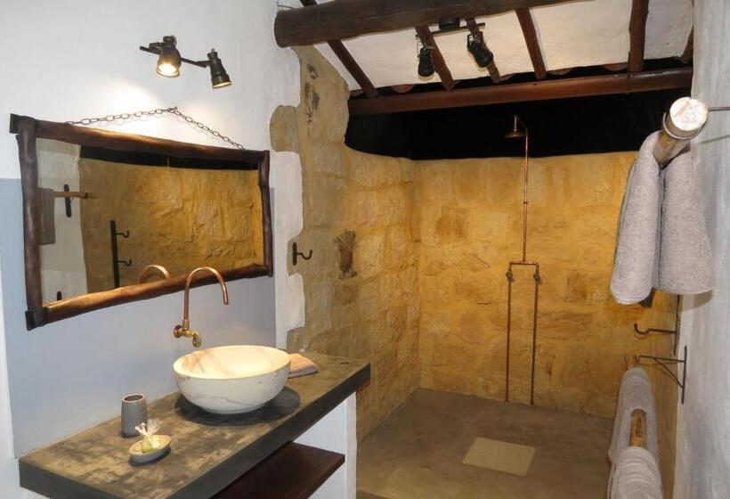 اتاق استاندارد چهارنفره با چشم‌انداز باغ, Casa Alamanda B&b