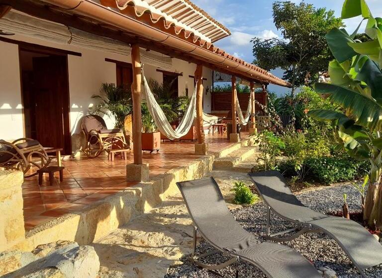 اتاق استاندارد با چشم‌انداز باغ, Casa Alamanda B&b