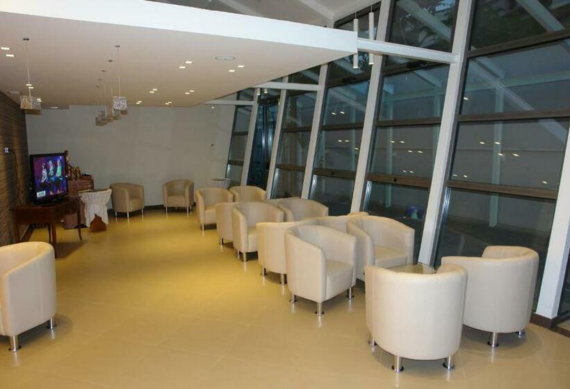 اتاق استاندارد سه نفره, Corona