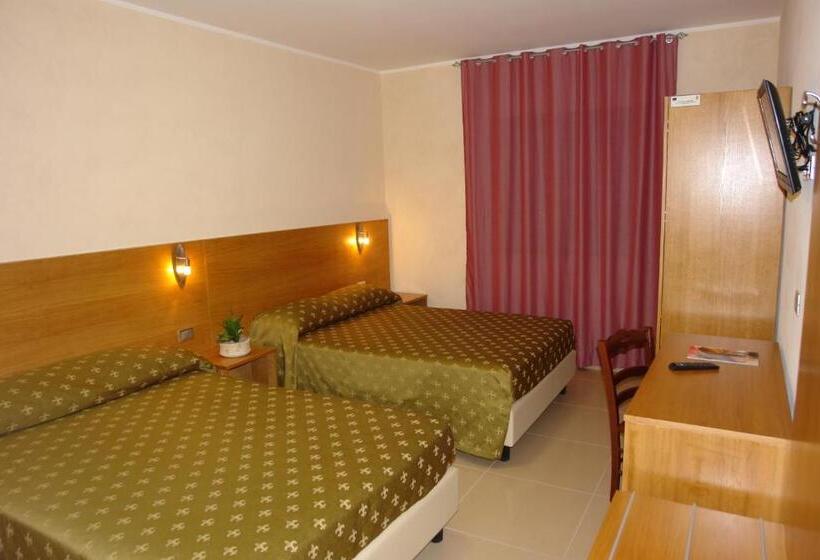 اتاق استاندارد سه نفره, Corona