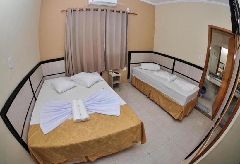 חדר סטנדרט לשלושה, Eldorado Palace