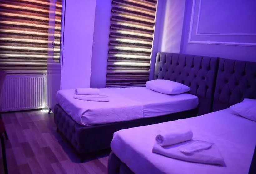 Economy Room