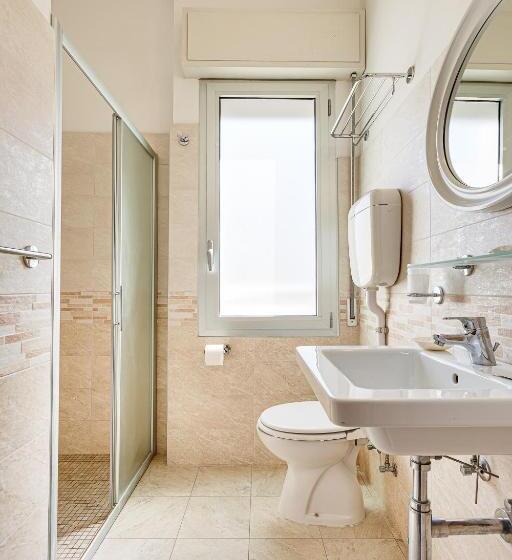 חדר סטנדרט לשלושה עם מרפסת, Sirena