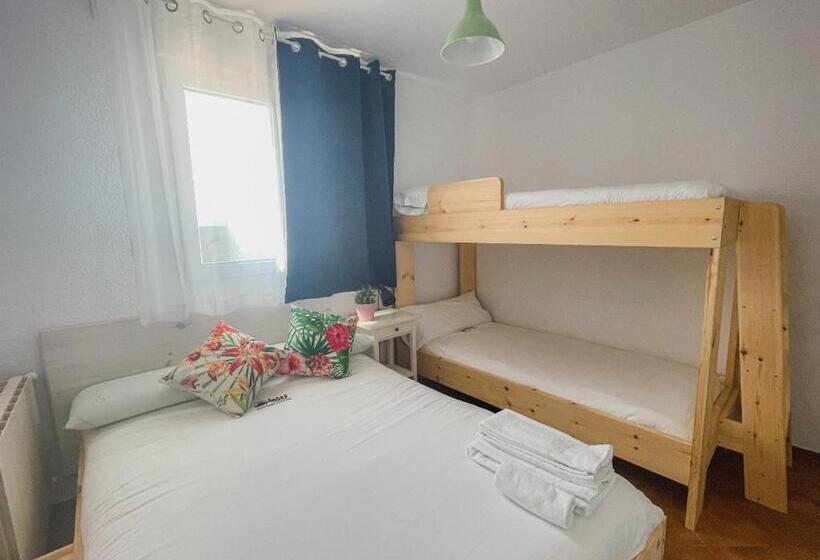 Семейный Номер, Loredo Surf House