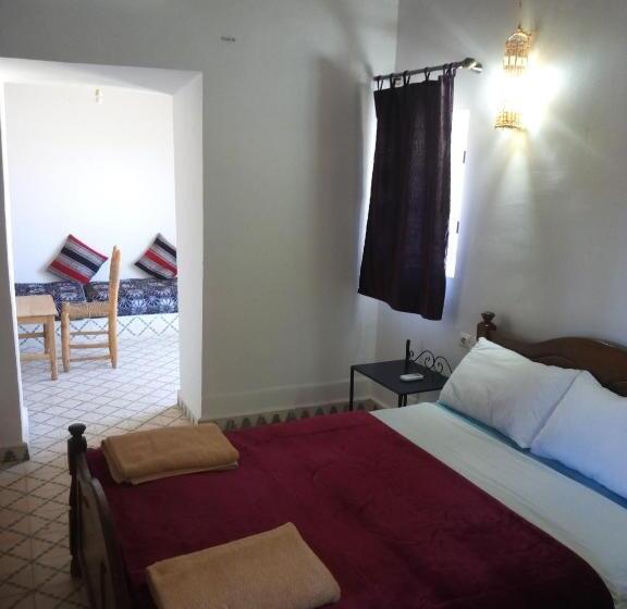 غرفة قياسية سرير كينج, Maison D'hôte Amridil