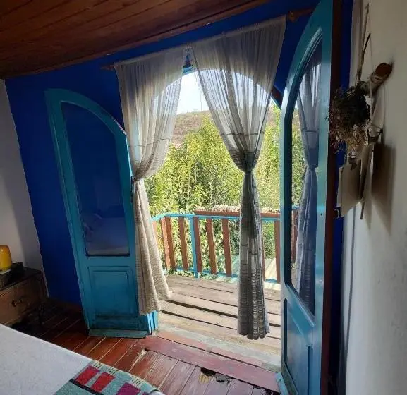 バルコニー付きスタンダードルーム, Onda Verde Hostel