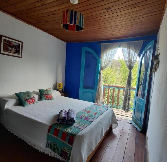 غرفة قياسية مزوَّدة بشُرفة, Onda Verde Hostel