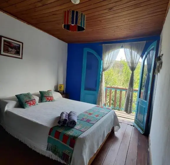 バルコニー付きスタンダードルーム, Onda Verde Hostel