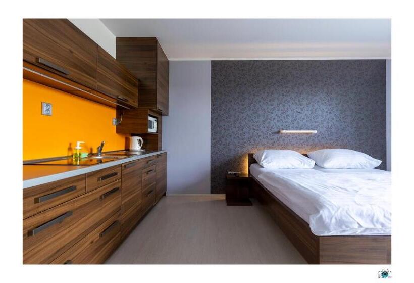 Standard studio with lake view, Penziony Gaudeo