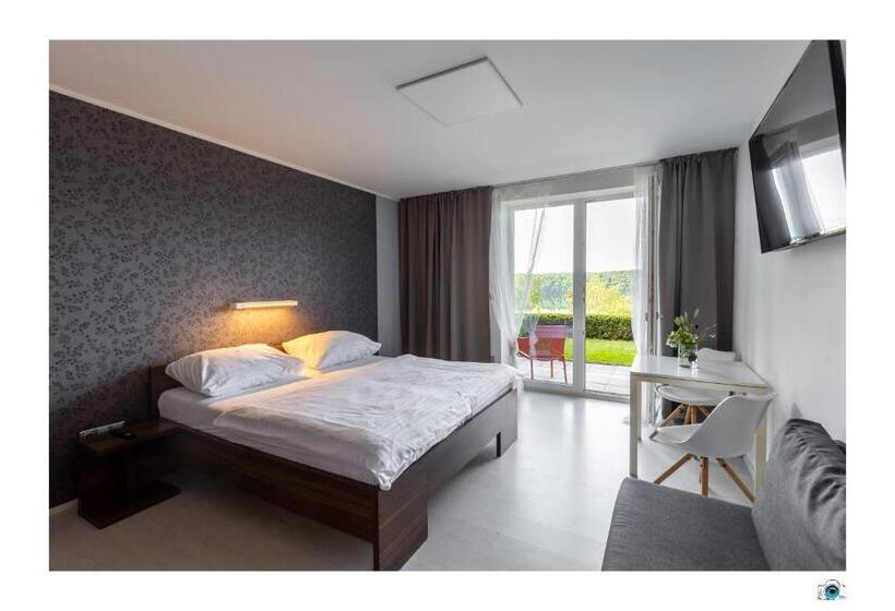 Standard studio with lake view, Penziony Gaudeo