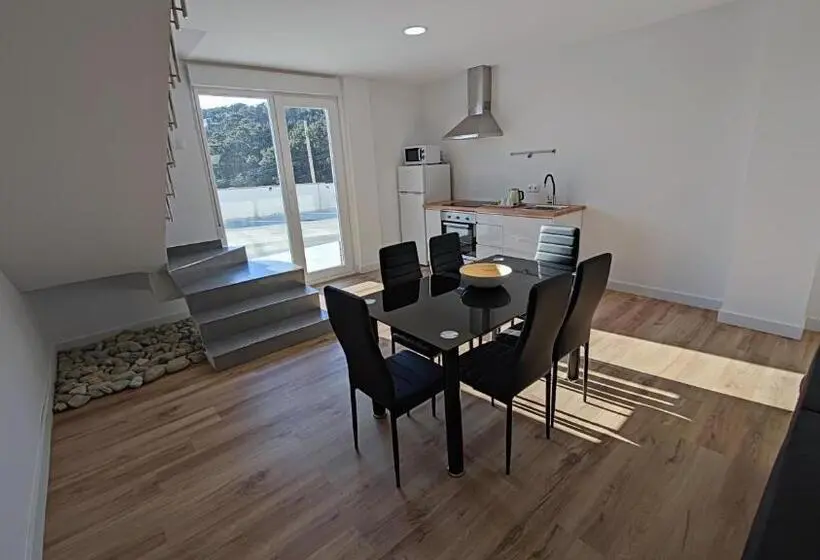 آپارتمان دوبلکس 1 خوابه, Hospedium Apartamentos Galitrips A Casa Da Reina