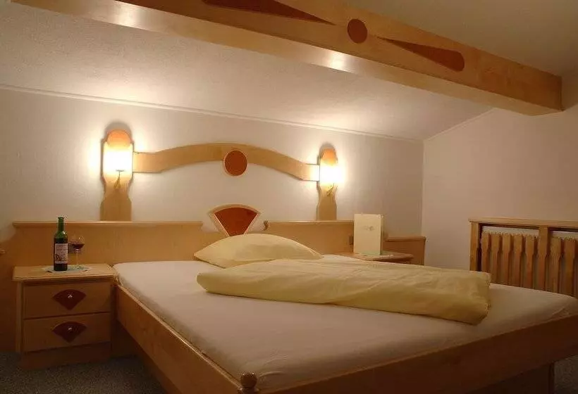 اتاق استاندارد, Alpenherz Hotel Garni