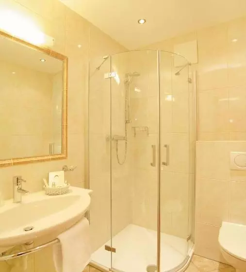 اتاق استاندارد, Alpenherz Hotel Garni