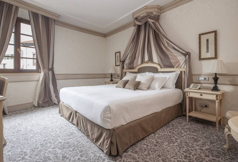 Полулюкс, Blau Gran Hotel Las Caldas