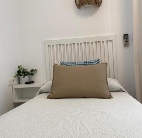 חדר יחיד בסיסי, Hostal Andalucia