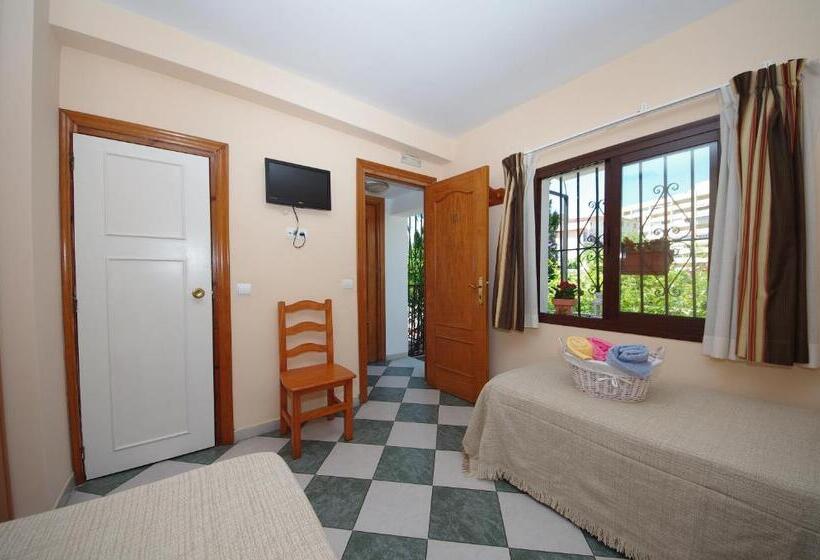 标准间, Pension Aduar