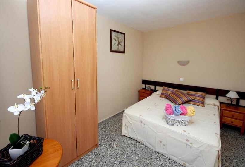 带共用浴室的标准房间, Pension Aduar