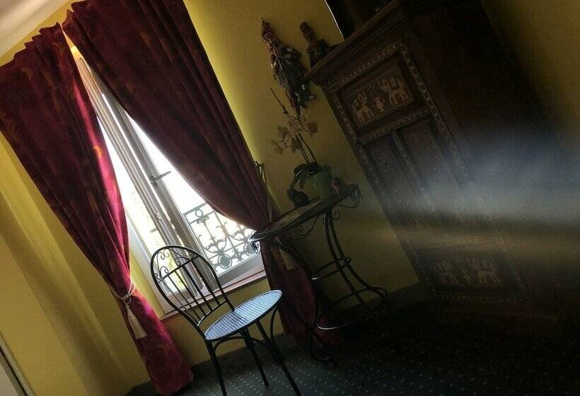 חדר קומפורט, De La Loire