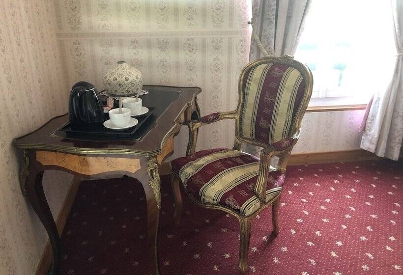 高级大房间, De La Loire