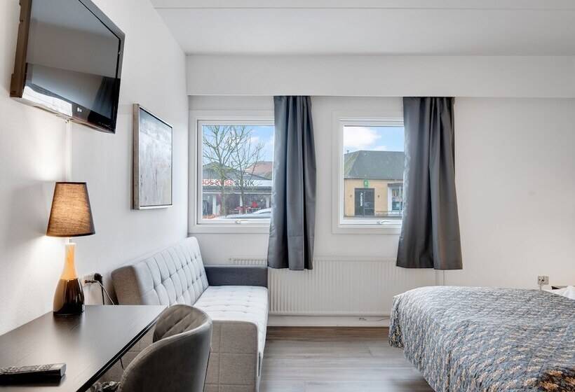 חדר סטנדרט לשלושה, Hjallerup Kro