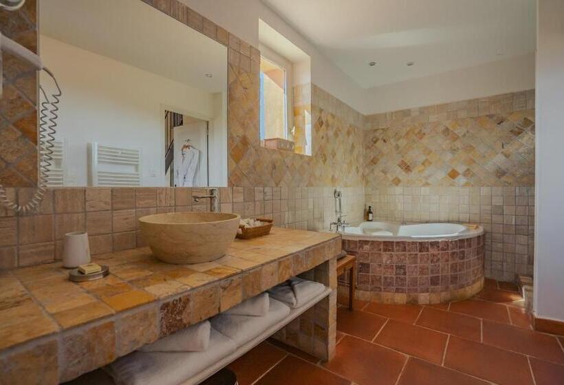 メゾネットスイート, Omma