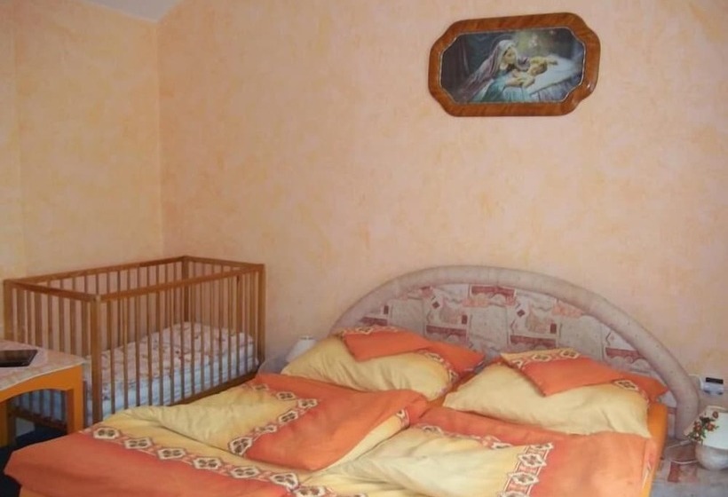 غرفة قياسية, Pension Familia