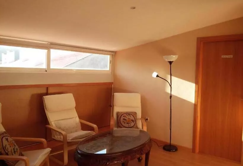 اتاق استاندارد با چشم‌انداز شهر, Penthouse   Low Cost