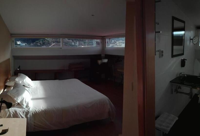 스탠다드 룸, Penthouse   Low Cost